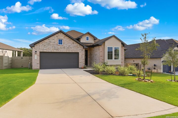 Property Photo: 339 Sugarcane TX 78132