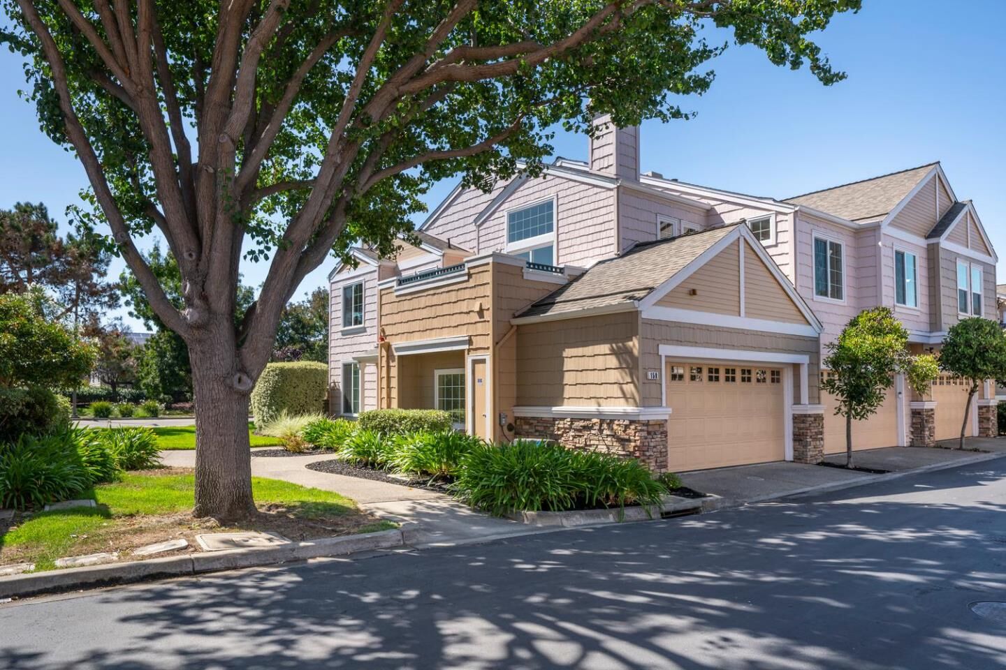 Property Photo:  158 Positano Circle  CA 94065 