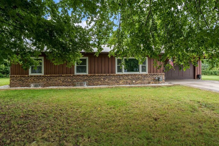 Property Photo: 102 Bunn Drive IL 61072