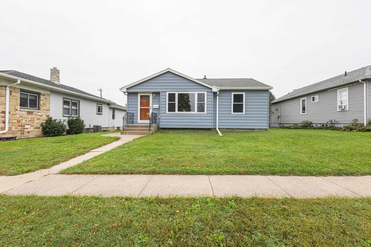 Property Photo:  714 S Main Street  WI 53807 