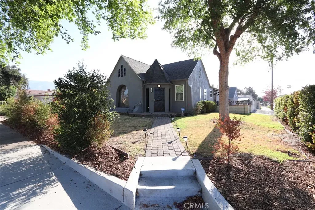 Property Photo: 2905 N Sierra Way CA 92405