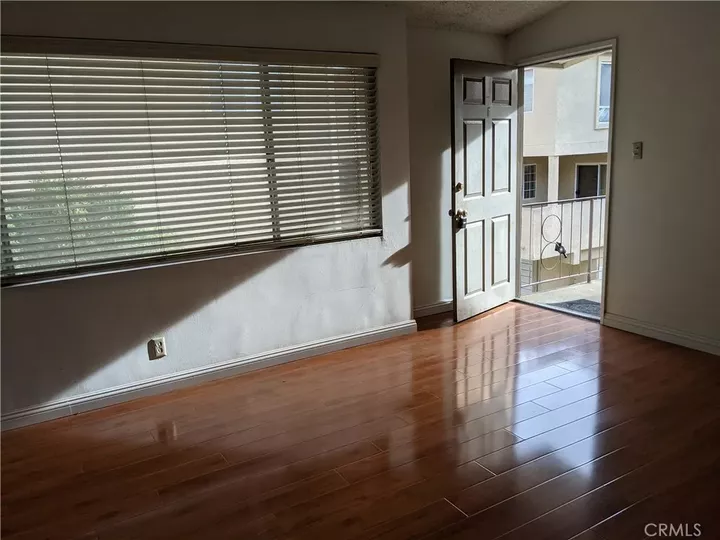 Property Photo:  208 N Catalina  CA 90277 