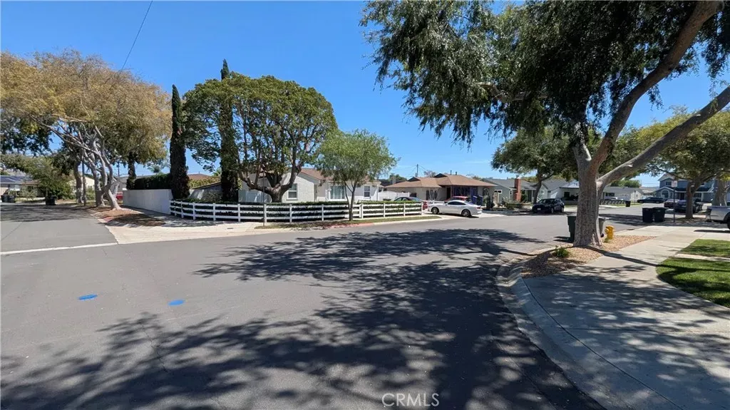 Property Photo:  2151 Middlebrook  CA 90501 