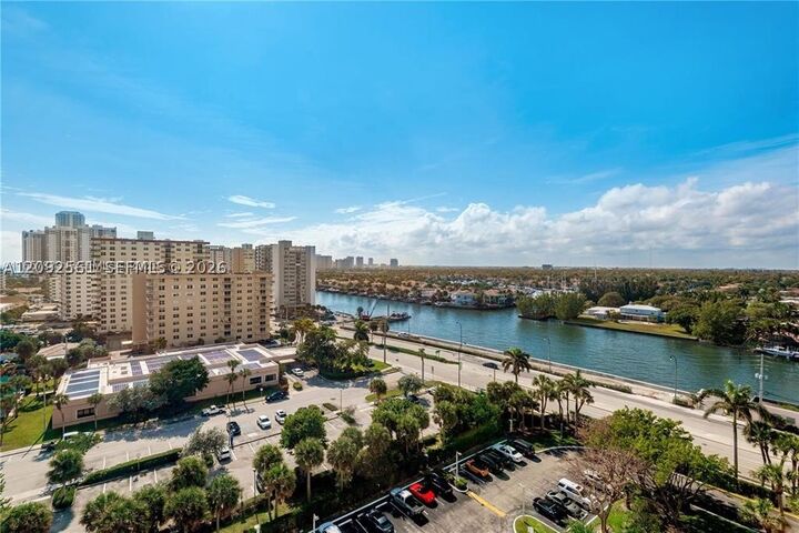 Property Photo: 1201 S Ocean Dr 1206S FL 33019