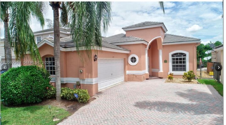 Property Photo:  8291 Hampton Wood Dr 8291  FL 33433 