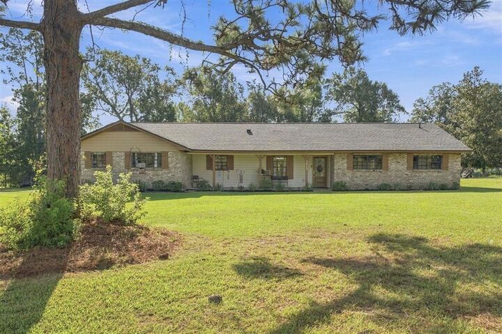 Property Photo:  3412 Cayton Rd Road  LA 70669 