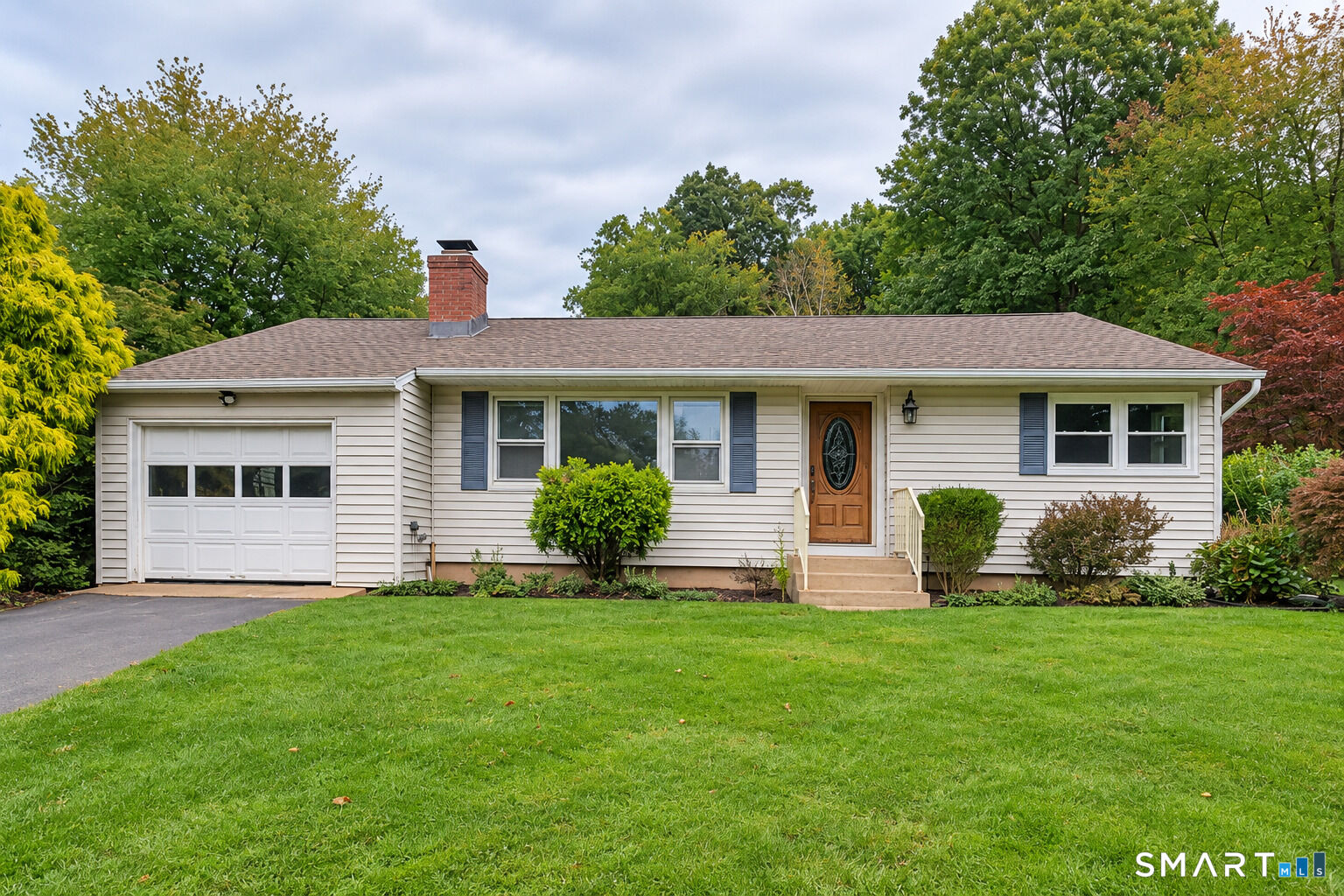 Property Photo:  54 Halsey Drive  CT 06492 