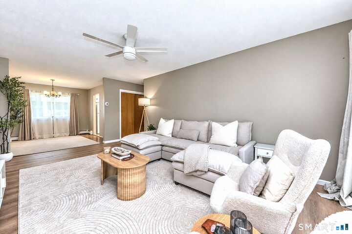 Property Photo: 31 Ameridge Drive 31 CT 06606