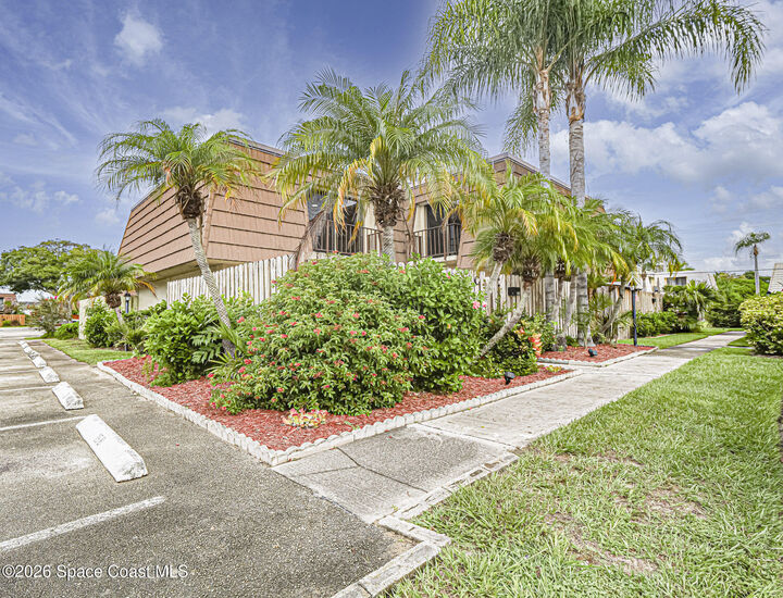 Property Photo:  1166 6th Avenue  FL 32960 