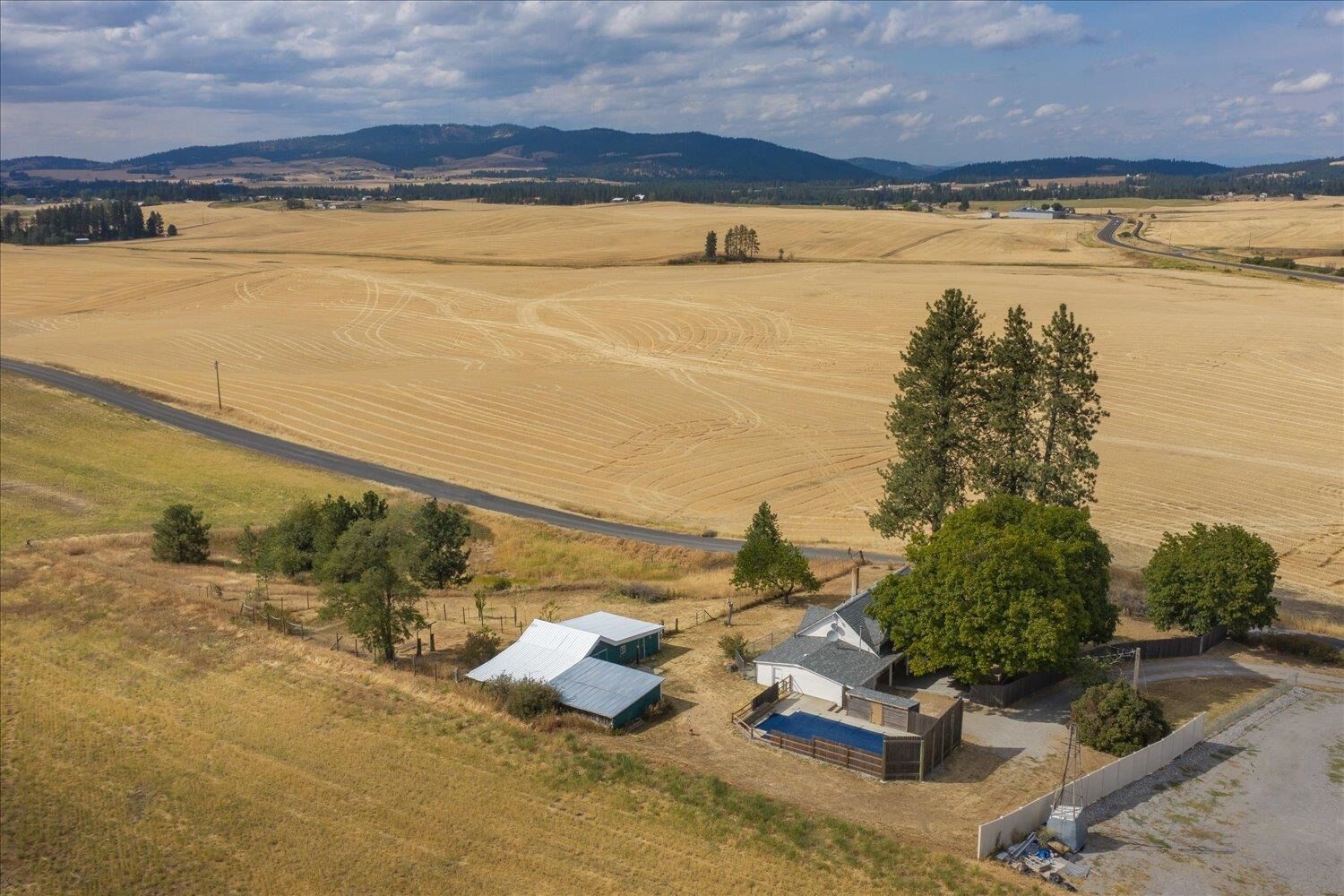 Property Photo:  15110 E Stoughton Rd  WA 99036 