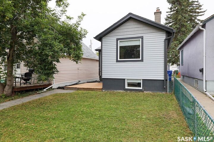 Property Photo:  2136 McAra Street  SK S4N 2V8 