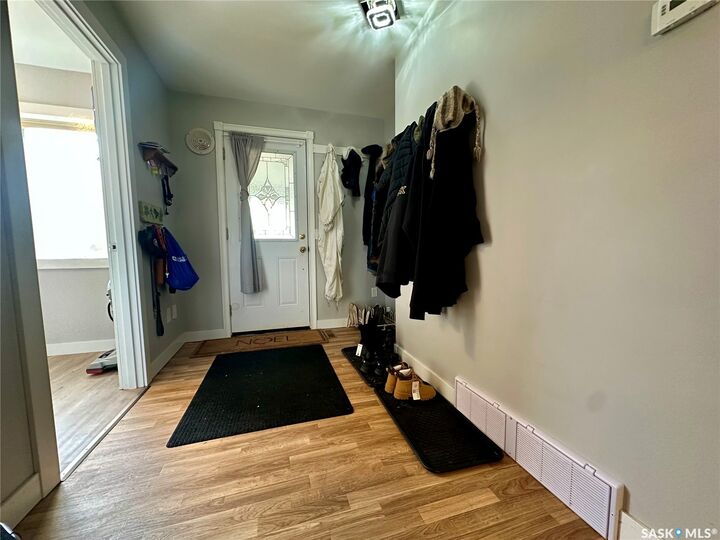 Property Photo:  709 2nd Street  SK S0G 0R0 