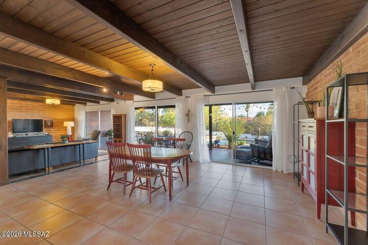 Property Photo: 6521 N Camino Padre Isidoro AZ 85718