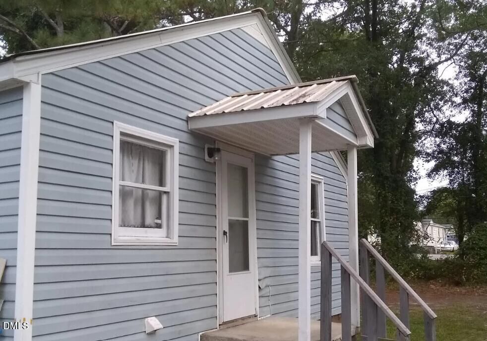 Property Photo:  115 Kaye Street  NC 28390 