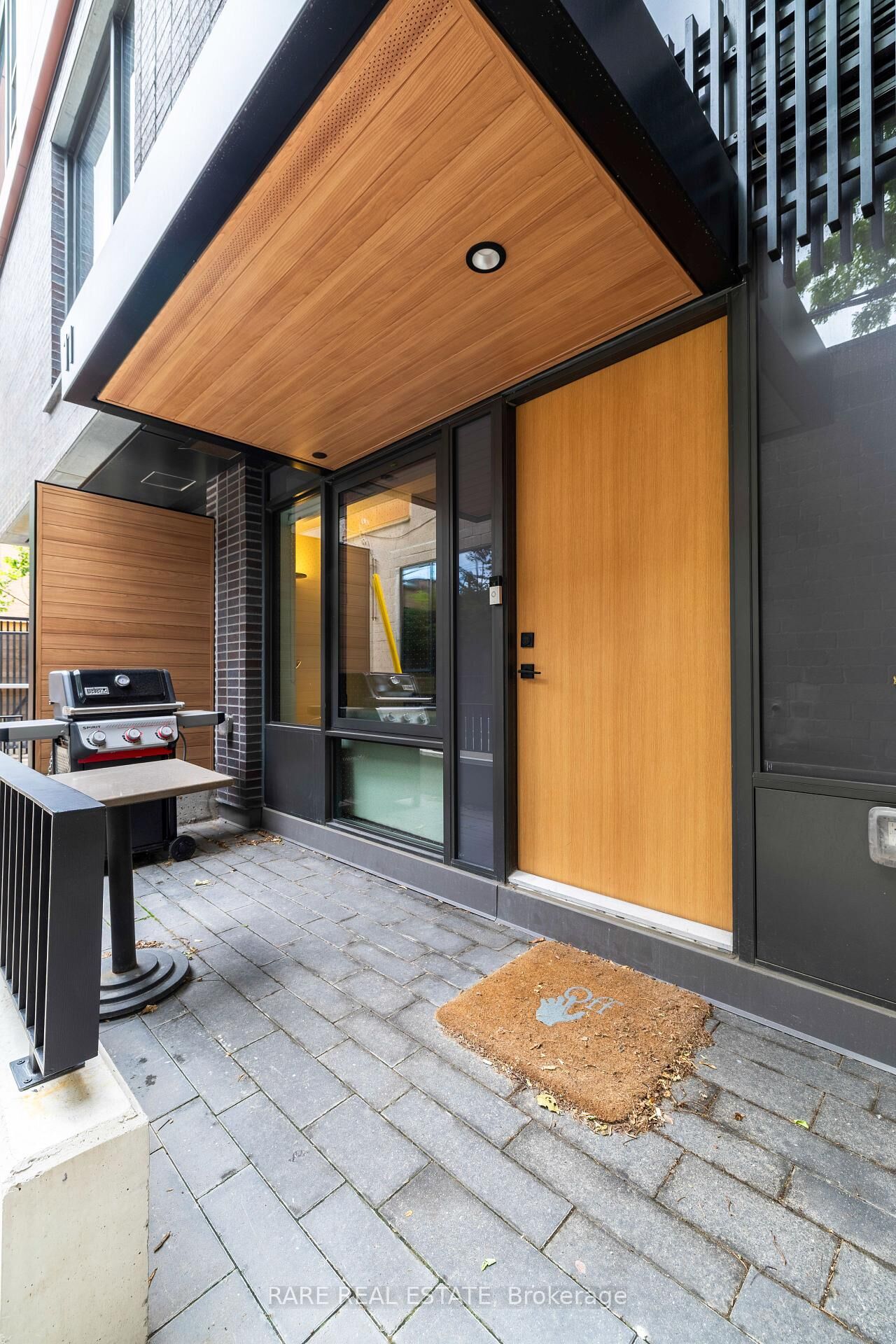 Property Photo:  28 Eastern Avenue Th113  ON M5A 0Y2 