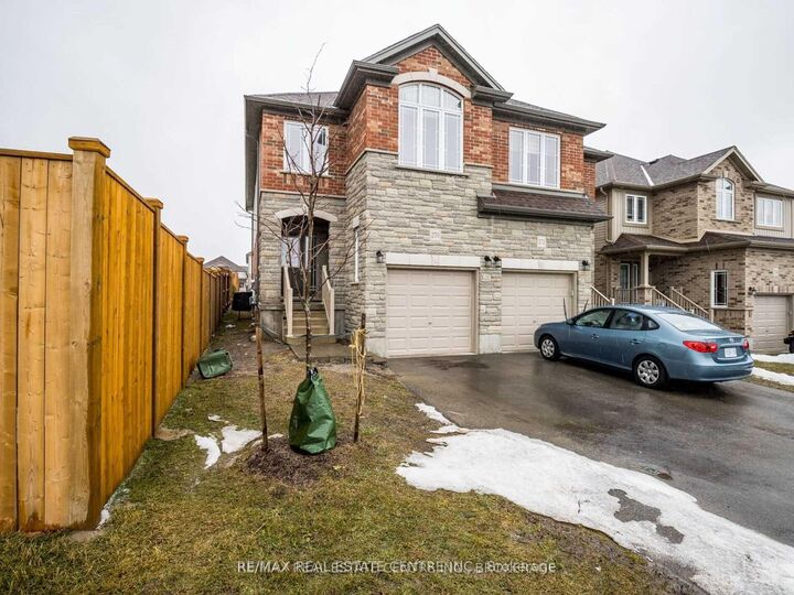 Property Photo:  270 Ambrous Crescent Upper  ON N1G 0G2 