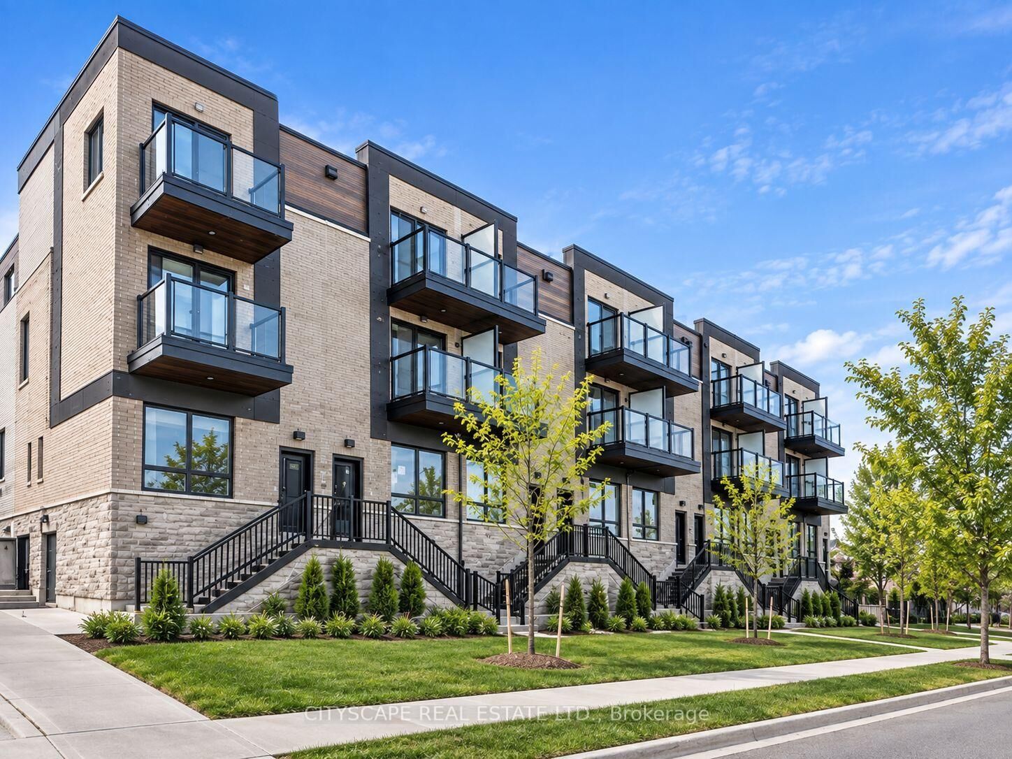 Property Photo:  531 Big Bay Point 6  ON L4N 3Z6 