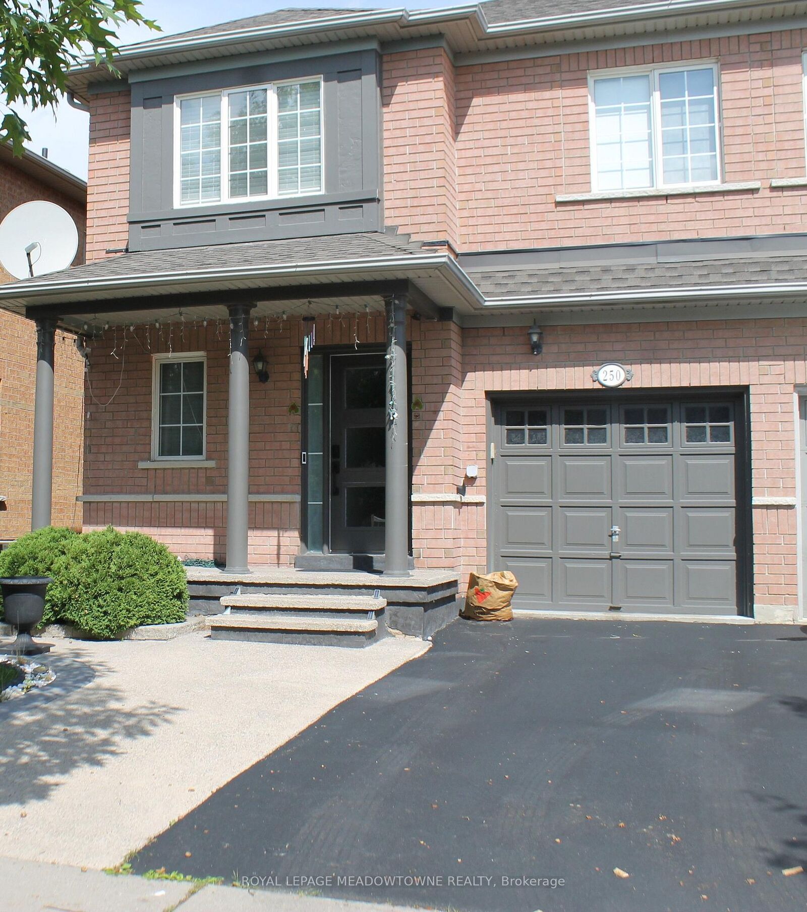 Property Photo:  250 Pettigrew Trail  ON L9T 5X7 