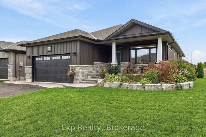 Property Photo:  52 Gavin Crescent  ON K8V 0H2 