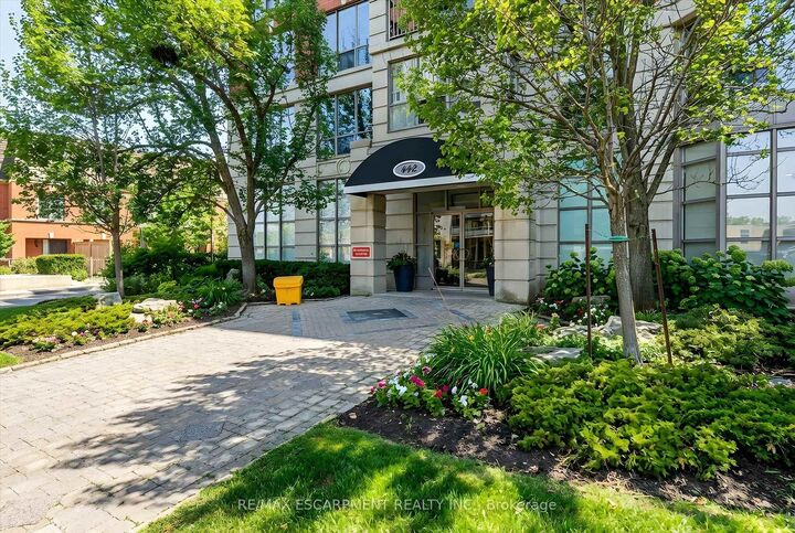 Property Photo:  442 Maple Avenue 904  ON L7S 2L7 