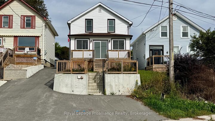 Property Photo: 30 Alexander Street ON L1A 1B2