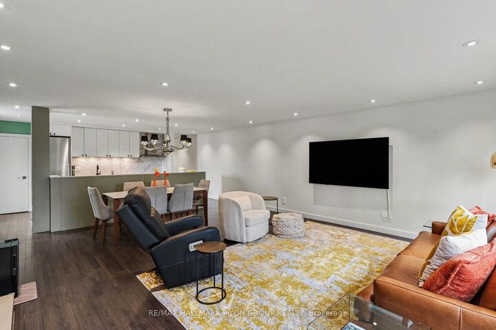 Property Photo:  96 Frank Street 5  ON K2P 0X2 