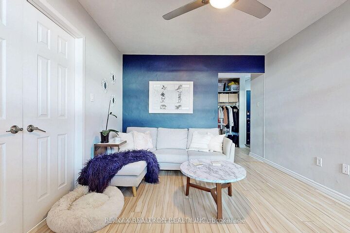 Property Photo:  2245 Eglinton Avenue E 803  ON M1K 2N3 