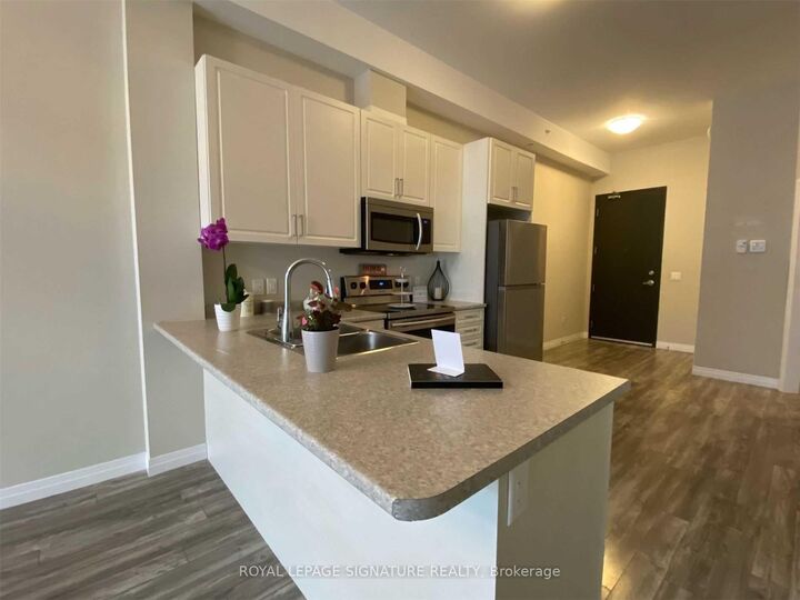 Property Photo:  85 Morrell Street E 108B  ON N3T 4J6 