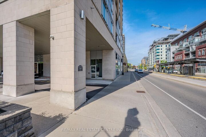 Property Photo:  191 King Street S 802  ON N2J 1R1 