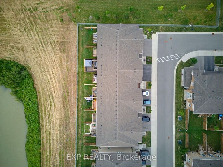 Property Photo:  74 Laguna Village Crescent  ON L0R 1P0 