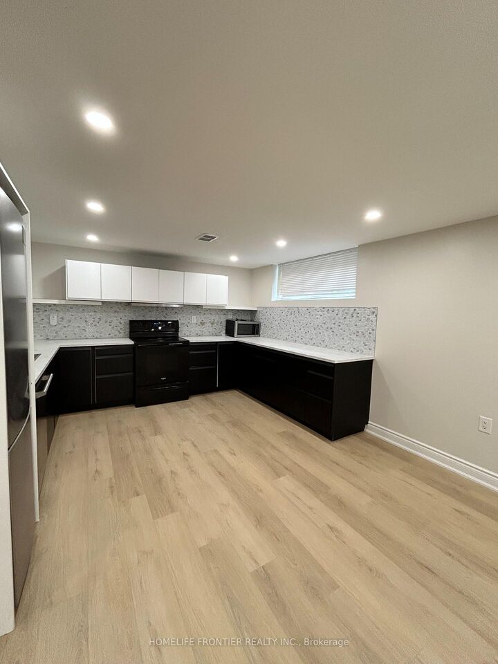 Property Photo:  141 Brighton Avenue Basement Unit  ON M3H 4E1 