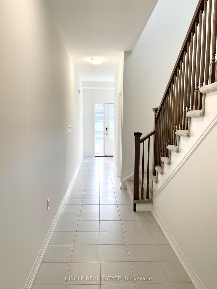Property Photo:  160 Bur Oak Drive  ON L2V 0L7 