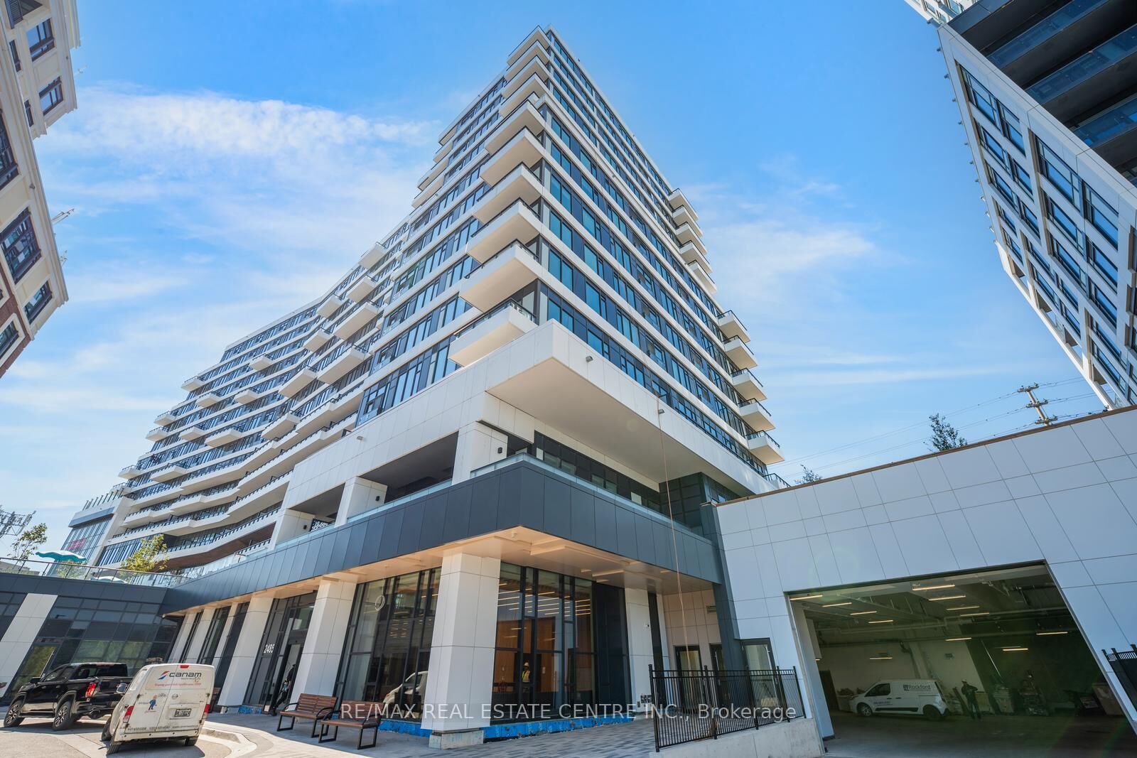 Property Photo:  2485 Eglinton Avenue W 605  ON L5M 2V8 