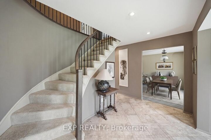 Property Photo:  919 Plante Drive  ON K1V 9E3 