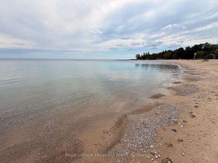 Property Photo:  105 Woodland Park Road  ON N0H 1J0 