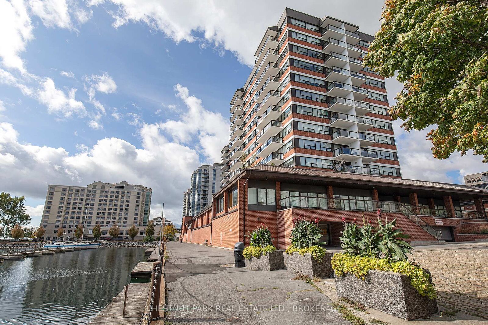 Property Photo:  165 Ontario Street 401  ON K7L 2Y6 