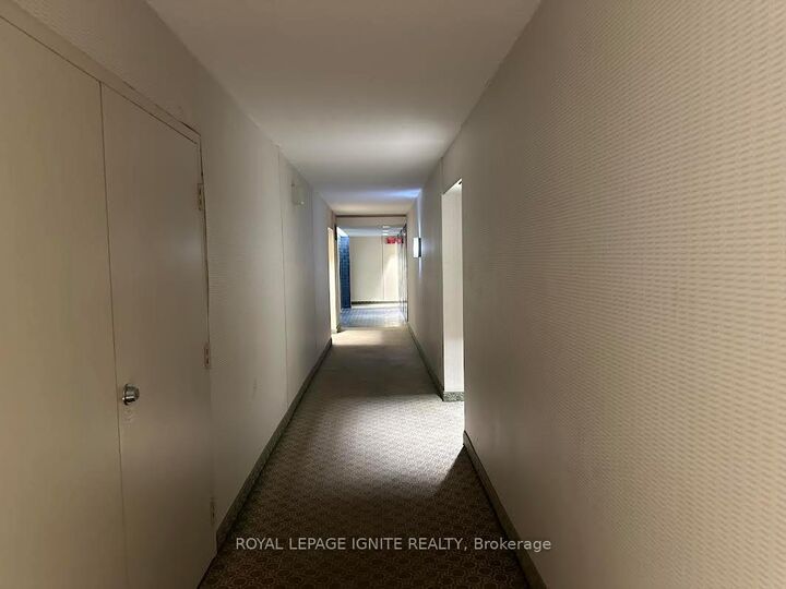 Property Photo:  20 Speers Road 407  ON L6K 3R5 