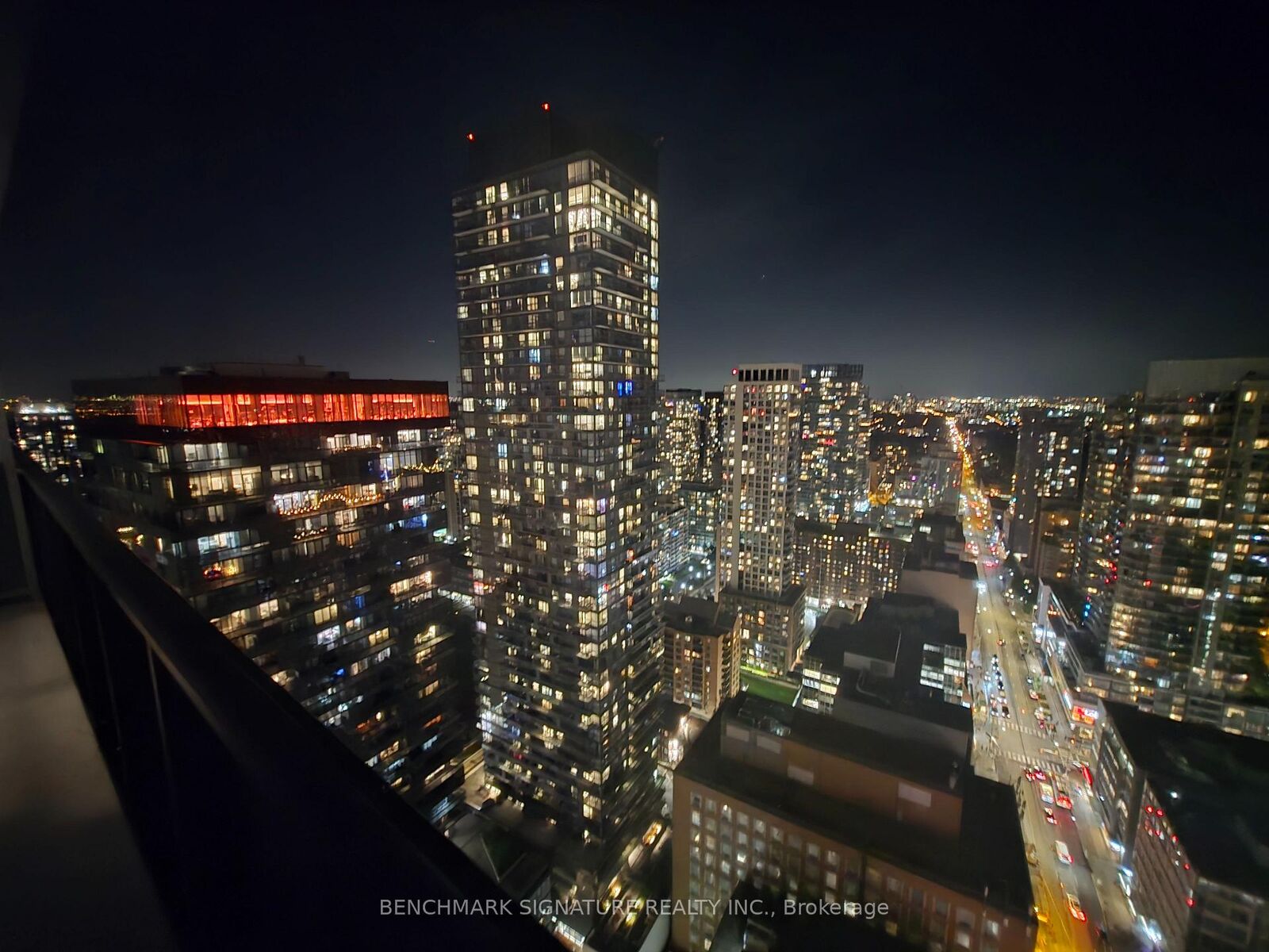 Property Photo: 8 Eglinton Avenue E 3311 ON M4P 0C1