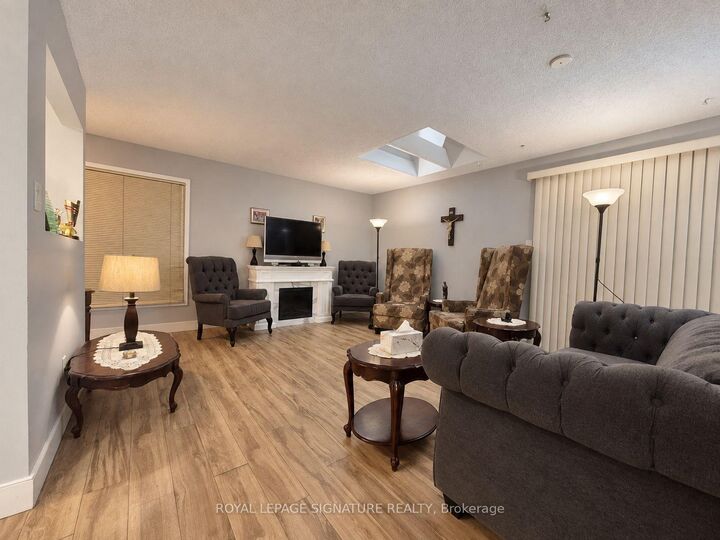 Property Photo:  6322 Martel Court  ON L5N 3H6 
