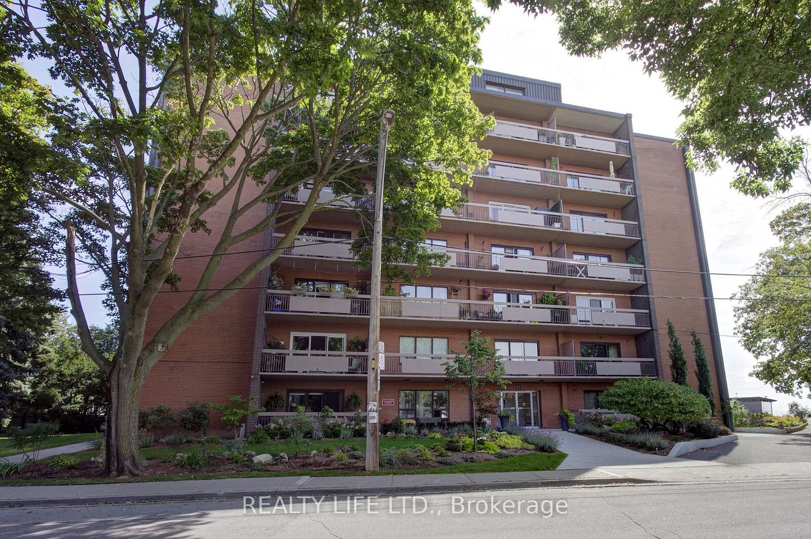 Property Photo:  41 Lake Shore Drive 502  ON M8V 1Z3 
