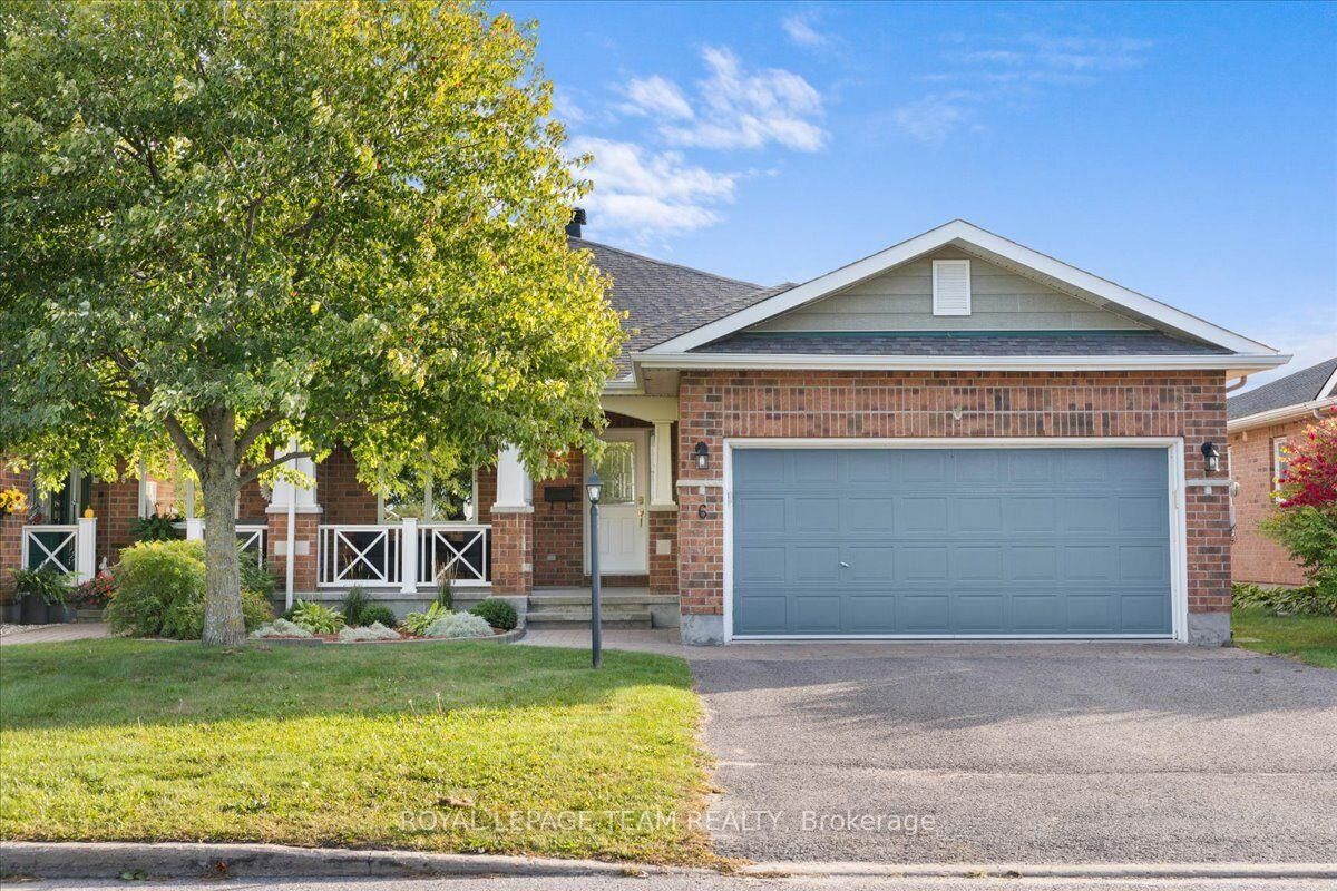 Property Photo:  6 Amberlakes Drive  ON K2S 1Z9 