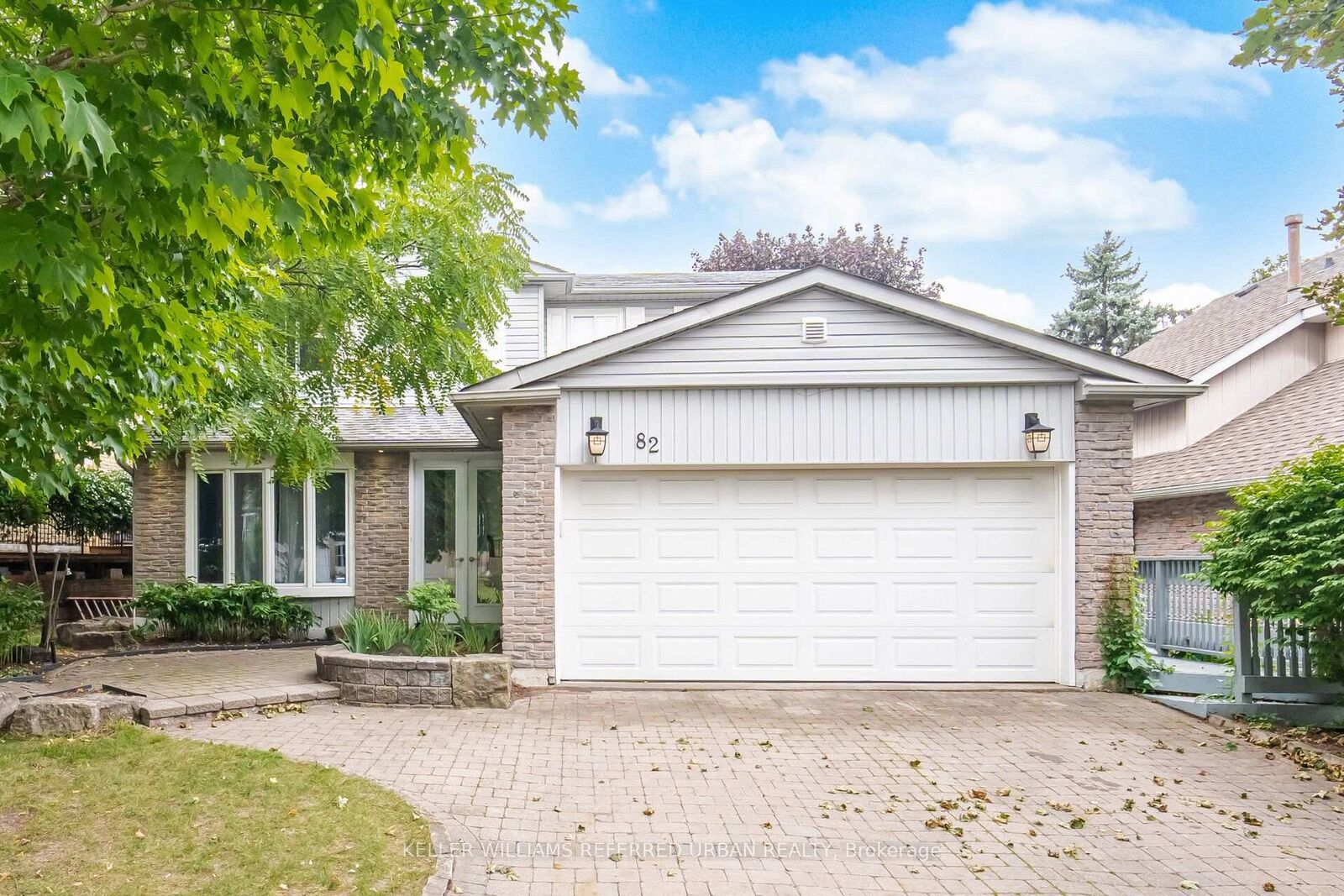 Property Photo:  82 Eastman Crescent  ON L3Y 5S2 