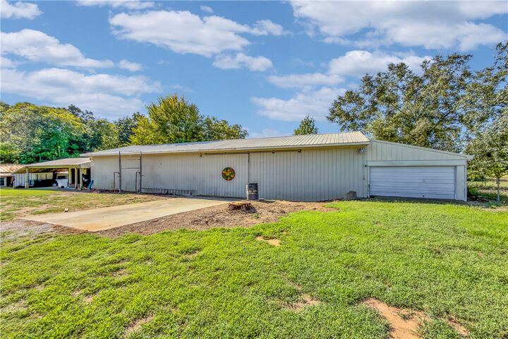 Property Photo: 619 Foster Road SC 29697
