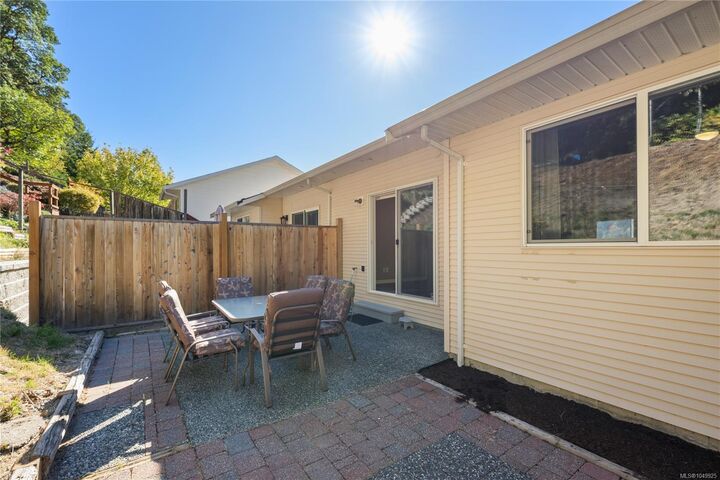Property Photo:  4884 Fairbrook Cres  BC  