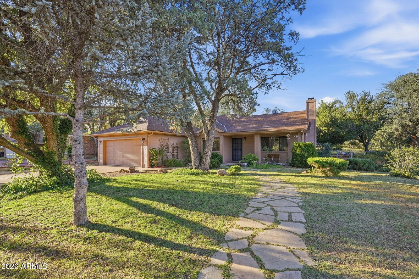 Property Photo: 1900 W Fairway Lane AZ 85541