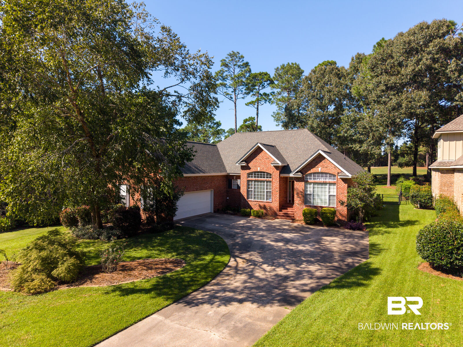 Property Photo: 9425 Aspen Circle AL 36527