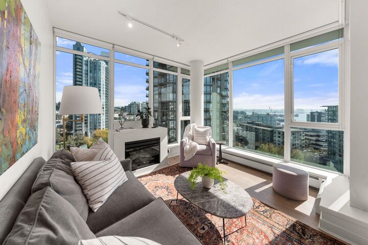 Property Photo:  175 W 2nd Street 1106  BC V7M 0A5 