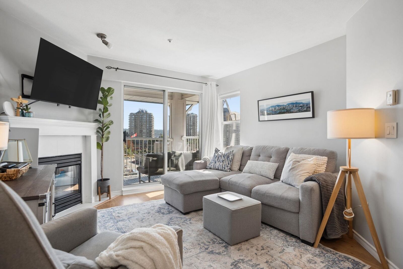 Property Photo:  135 Eleventh Street 507  BC V3M 4C7 