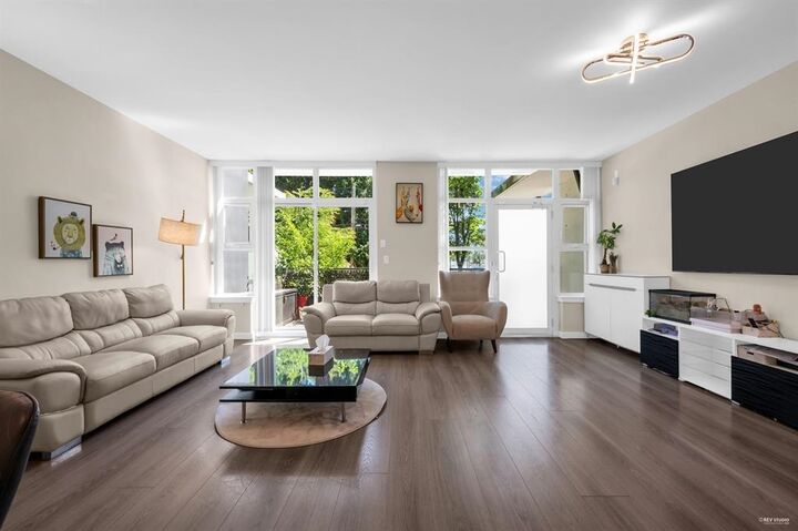Property Photo:  8677 Capstan Way Th16  BC V6X 0N6 