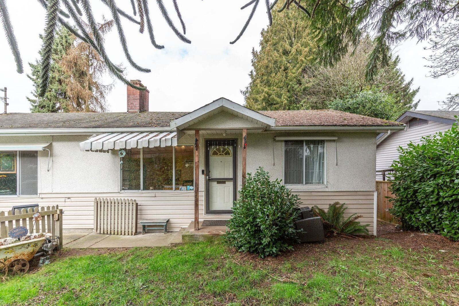 Property Photo:  13221 112B Avenue  BC V3R 2H4 